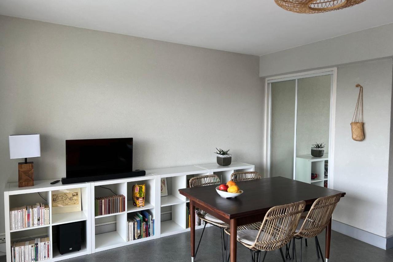 Le Neptune Appartement T2 Tout Confort Au Calme Et A Deux Pas De La Plage ル・グロー・デュ・ロワ エクステリア 写真