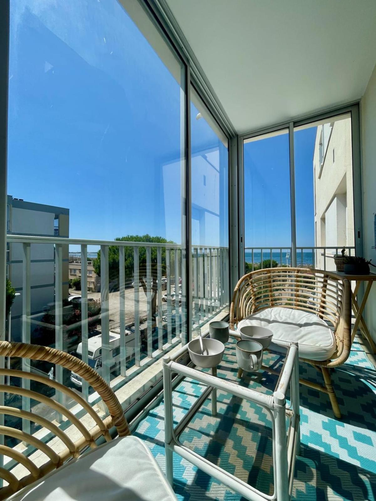 Le Neptune Appartement T2 Tout Confort Au Calme Et A Deux Pas De La Plage ル・グロー・デュ・ロワ エクステリア 写真