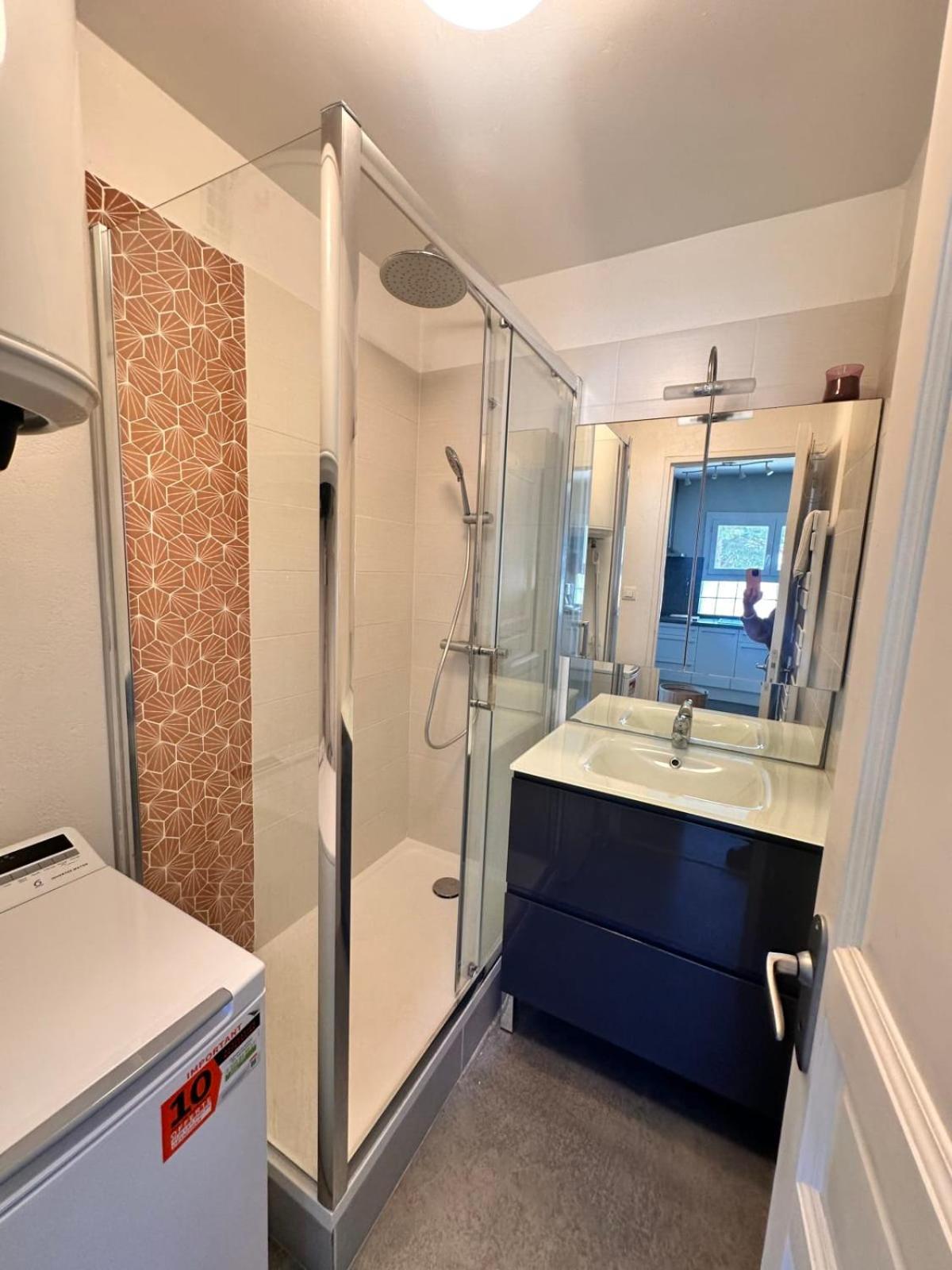 Le Neptune Appartement T2 Tout Confort Au Calme Et A Deux Pas De La Plage ル・グロー・デュ・ロワ エクステリア 写真