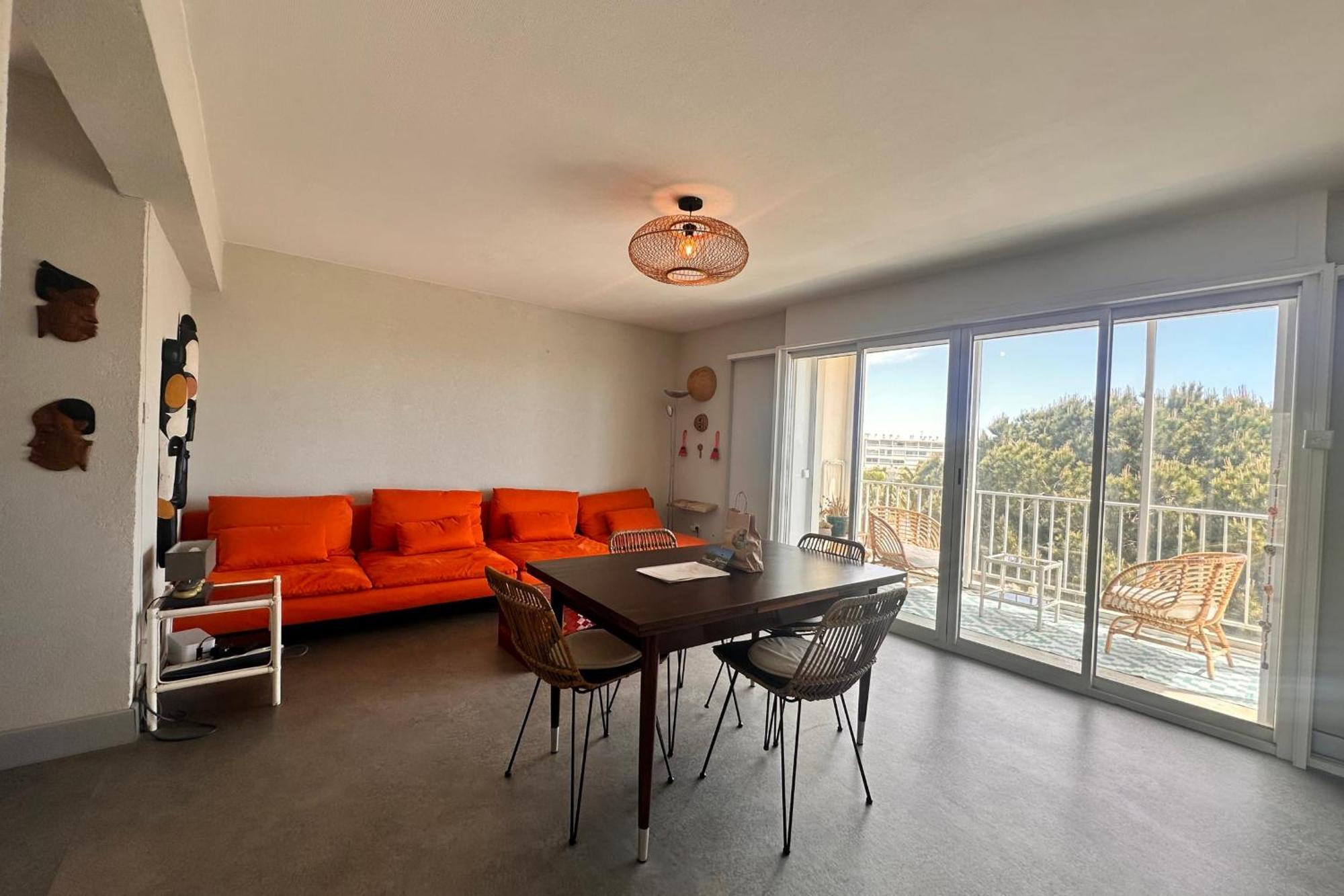Le Neptune Appartement T2 Tout Confort Au Calme Et A Deux Pas De La Plage ル・グロー・デュ・ロワ エクステリア 写真